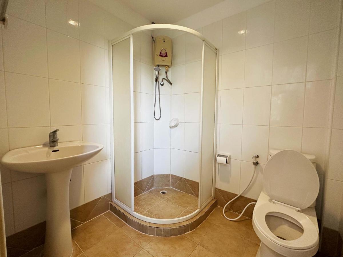 סוראט תאני Plernpetch Hotel מראה חיצוני תמונה
