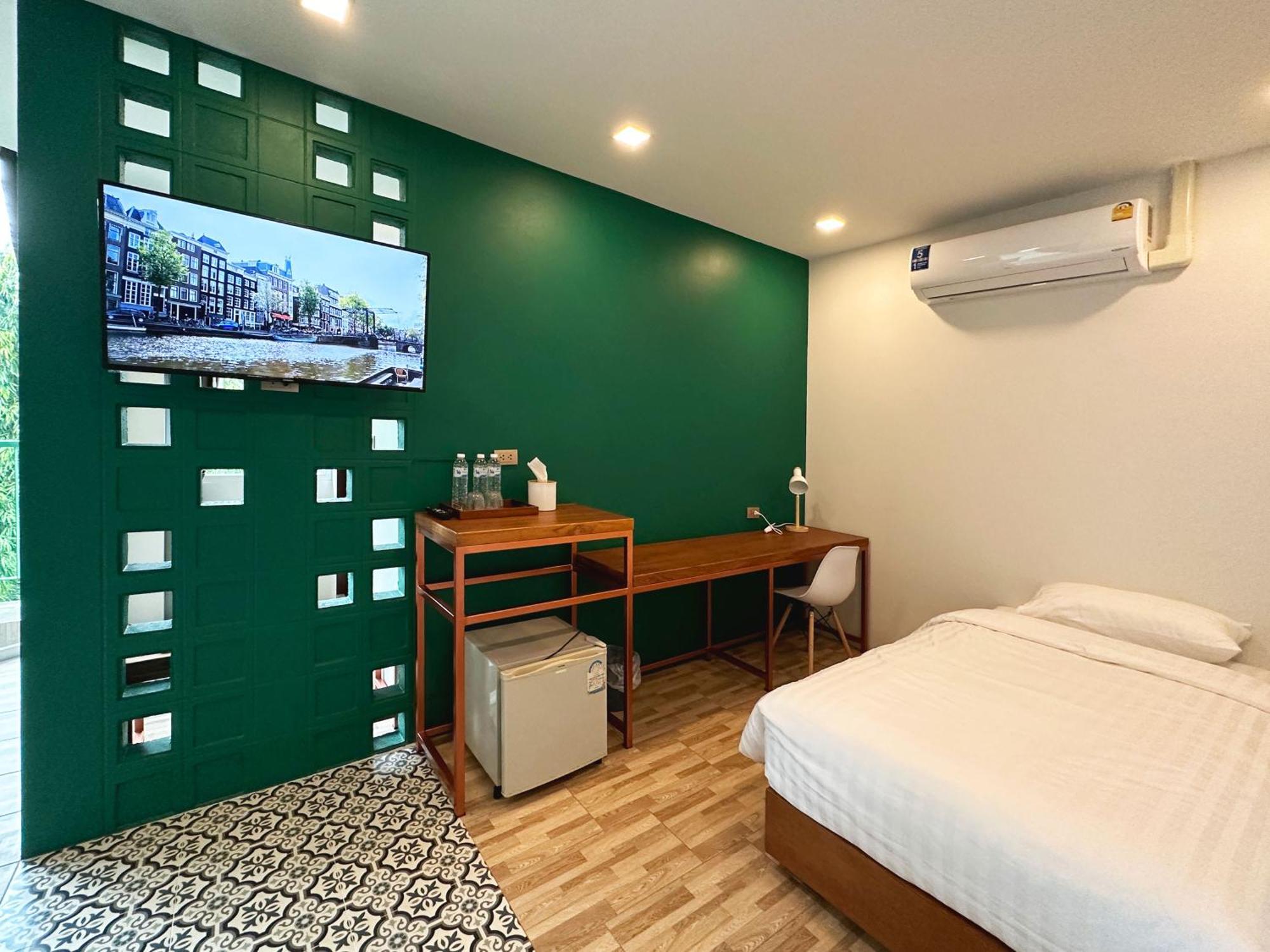 סוראט תאני Plernpetch Hotel מראה חיצוני תמונה