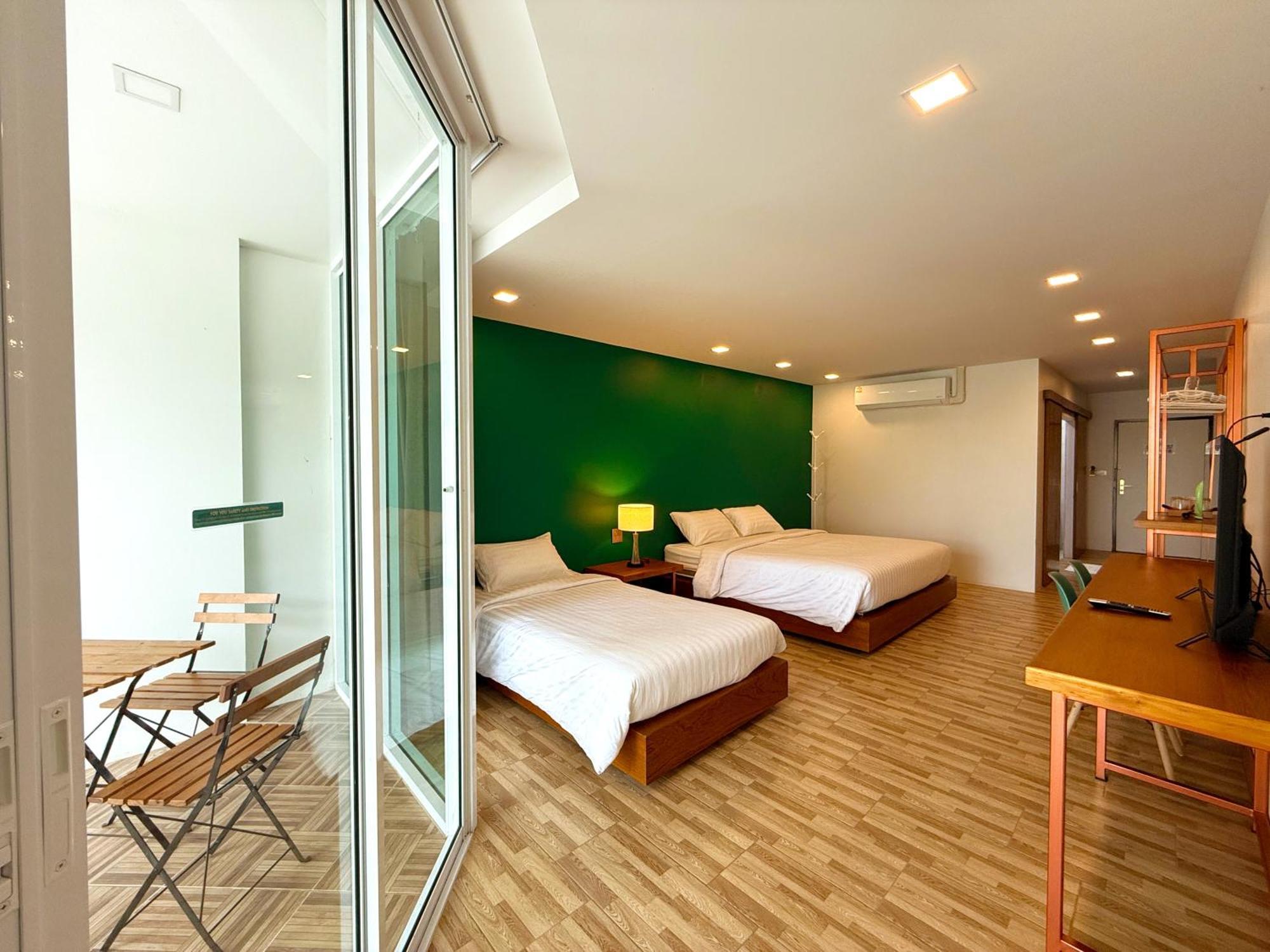 סוראט תאני Plernpetch Hotel מראה חיצוני תמונה