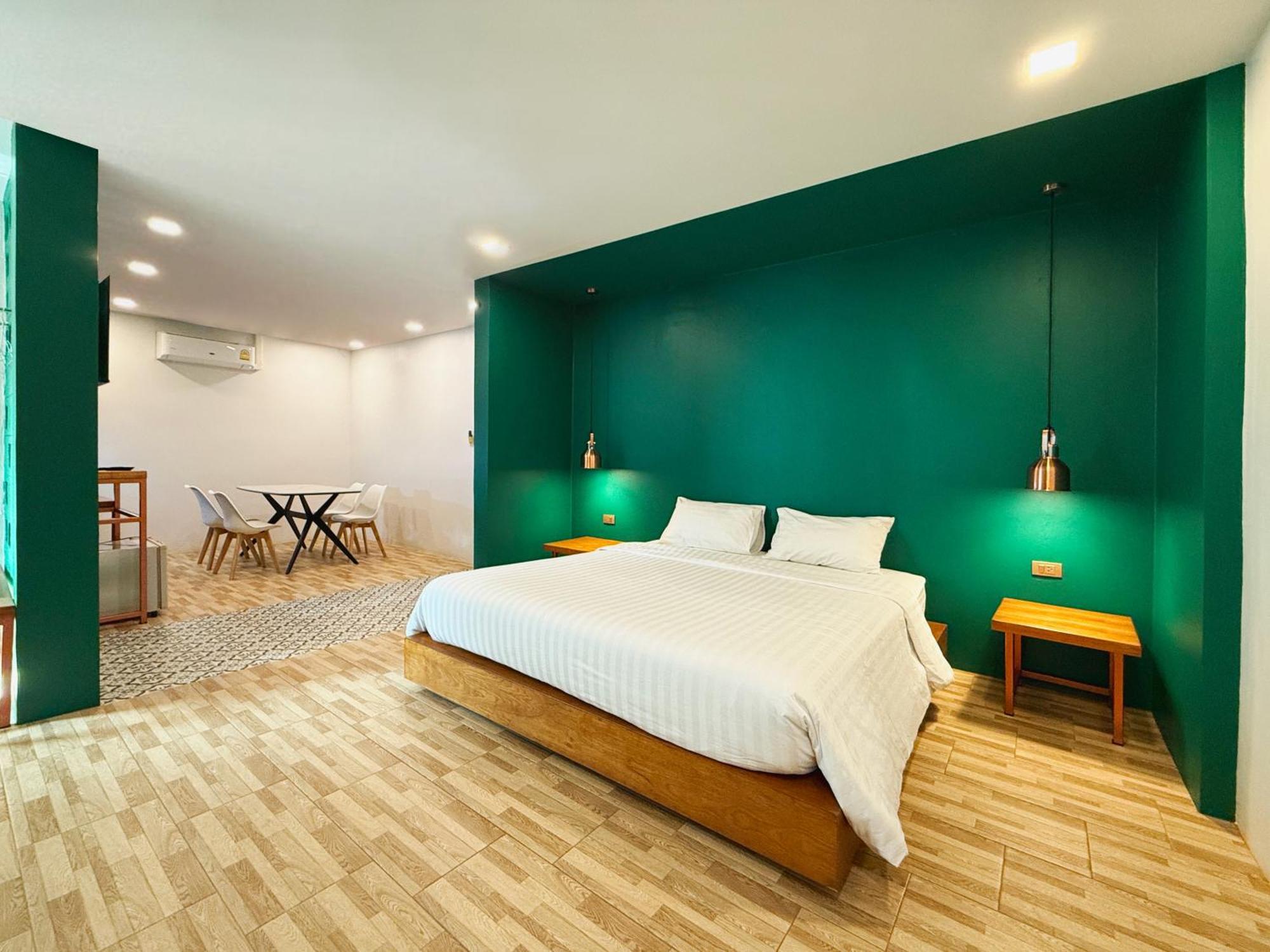 סוראט תאני Plernpetch Hotel מראה חיצוני תמונה