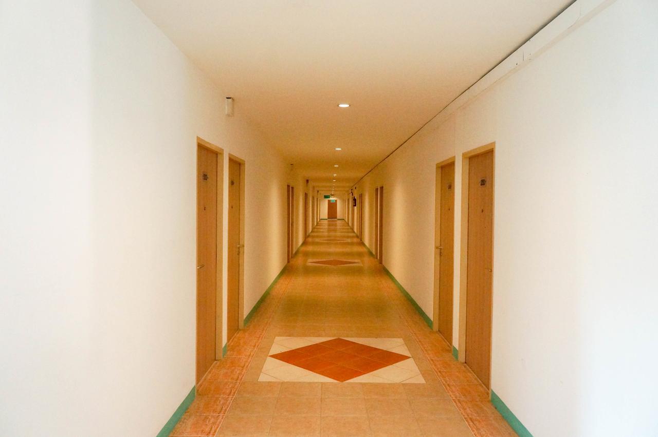 סוראט תאני Plernpetch Hotel מראה חיצוני תמונה